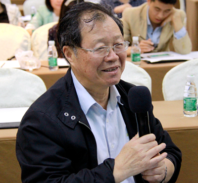 九游体育首席工程师贾渝在互动环节中提问.JPG